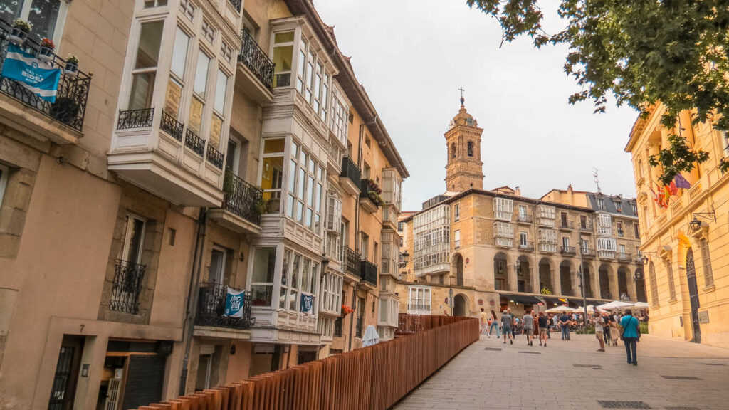 Casas antiguas en el centro histórico de Vitoria
